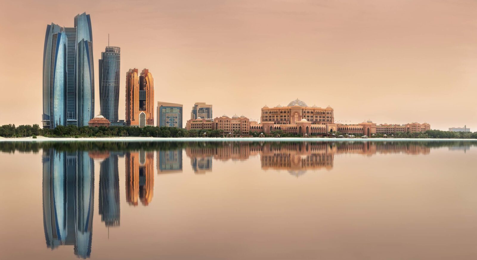 Abu Dhabi Travel Guide