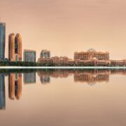 Abu Dhabi Travel Guide